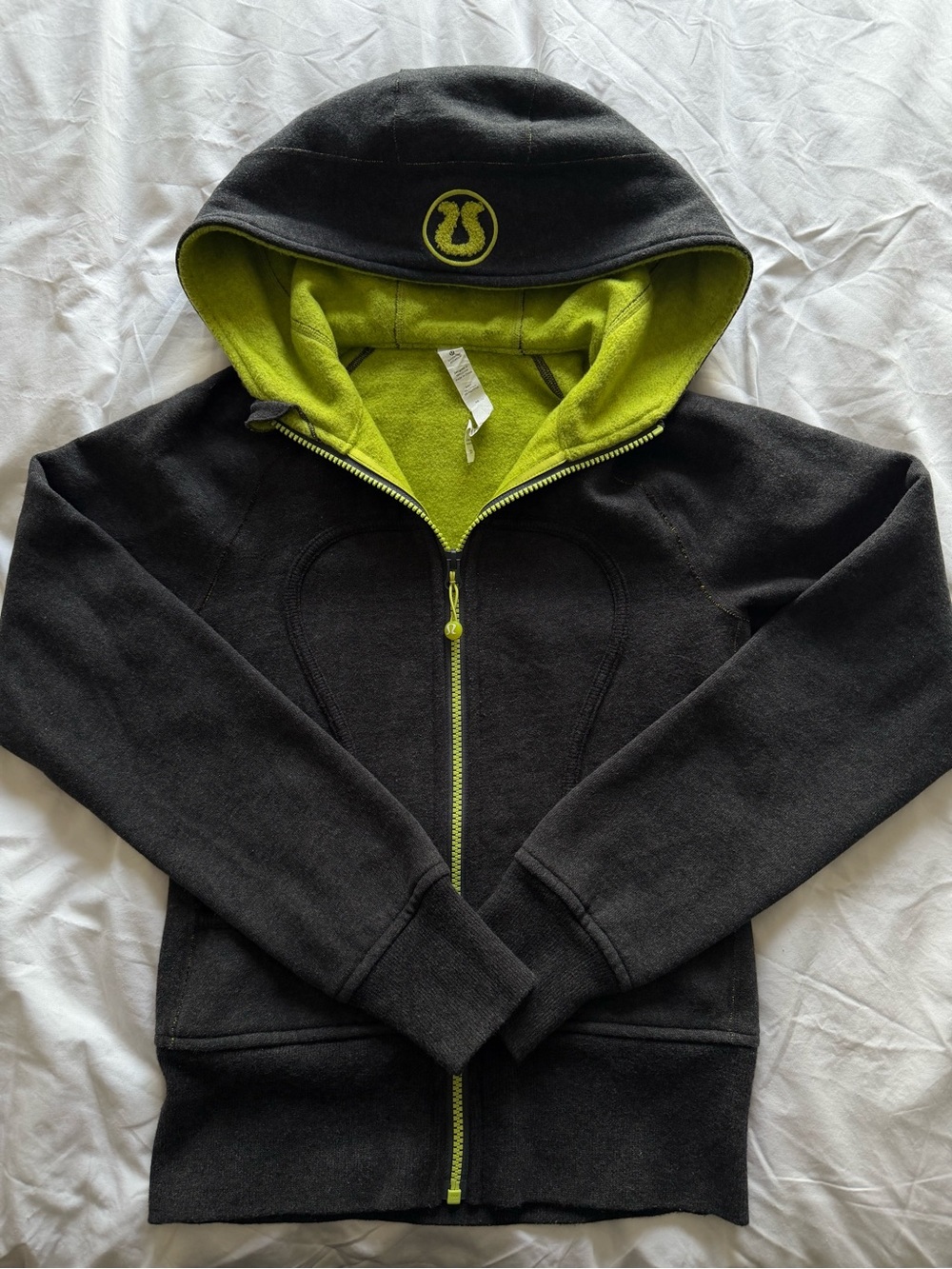 lululemon RARE VINTAGE Scuba Zip Hoodie Embroidered Fuzzy Logo Size 2 Grey Green - Picture 6 of 8